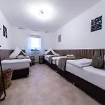 120 M Penthouse, Europa Park -rulantica- Strassburg - Colmar - Schwarzwald, Bis 11 Personnen * Lahr (Baden-Wurttemberg)