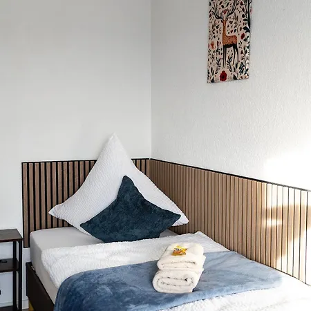 120 M Penthouse, Europa Park -rulantica- Strassburg - Colmar - Schwarzwald, Bis 11 Personnen 아파트 라어